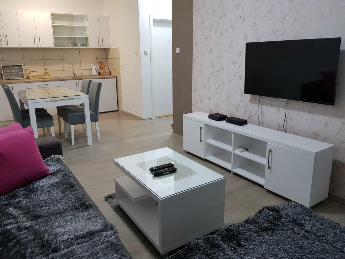 Apartment Gea 18 Novi Sad Ngoại thất bức ảnh