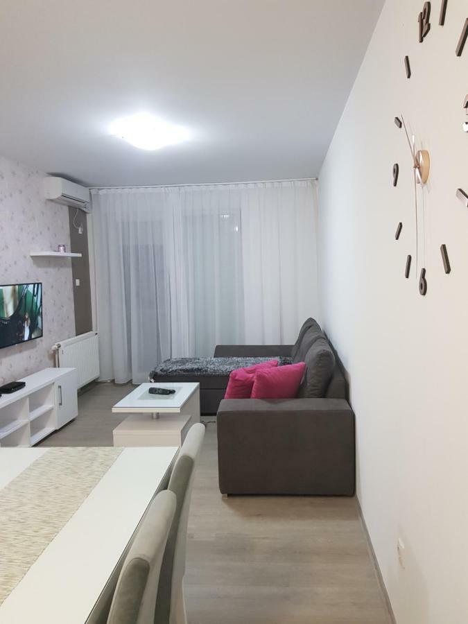 Apartment Gea 18 Novi Sad Ngoại thất bức ảnh