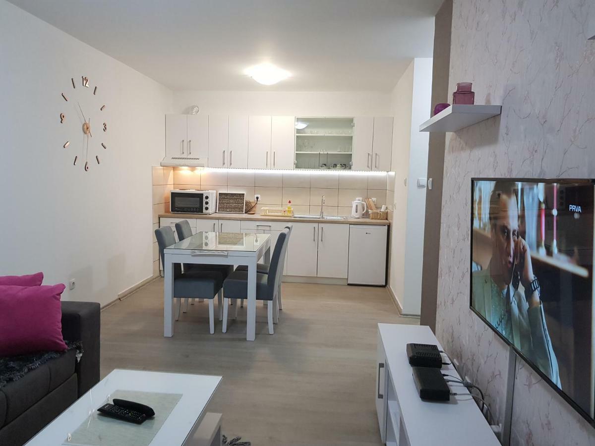 Apartment Gea 18 Novi Sad Ngoại thất bức ảnh