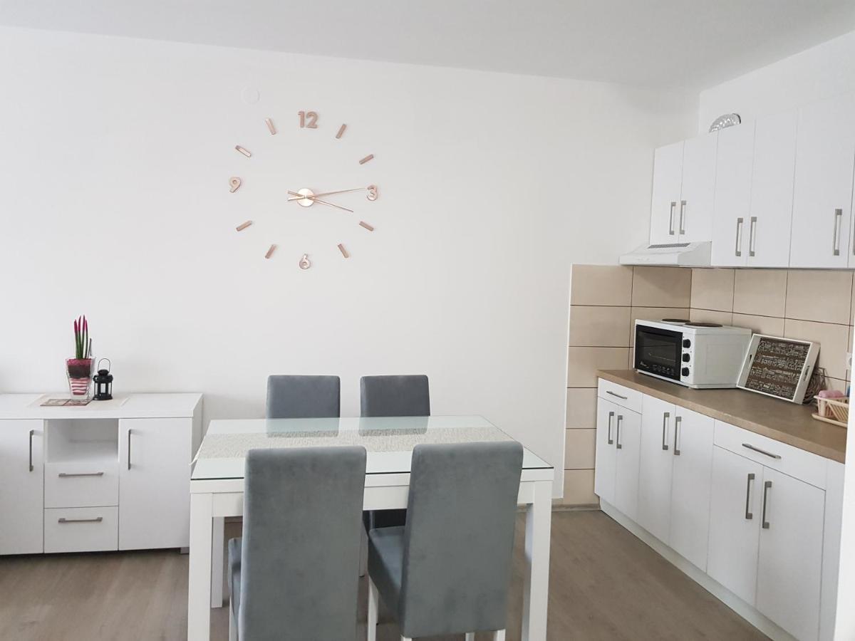 Apartment Gea 18 Novi Sad Ngoại thất bức ảnh